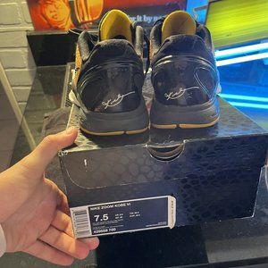 Kobe 6 Lightbulb 2011 Size 7.5